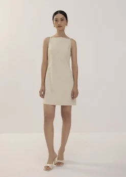 Love, Bonito Petite-Friendly|Dresses*Boat Neck Shift Mini Dress