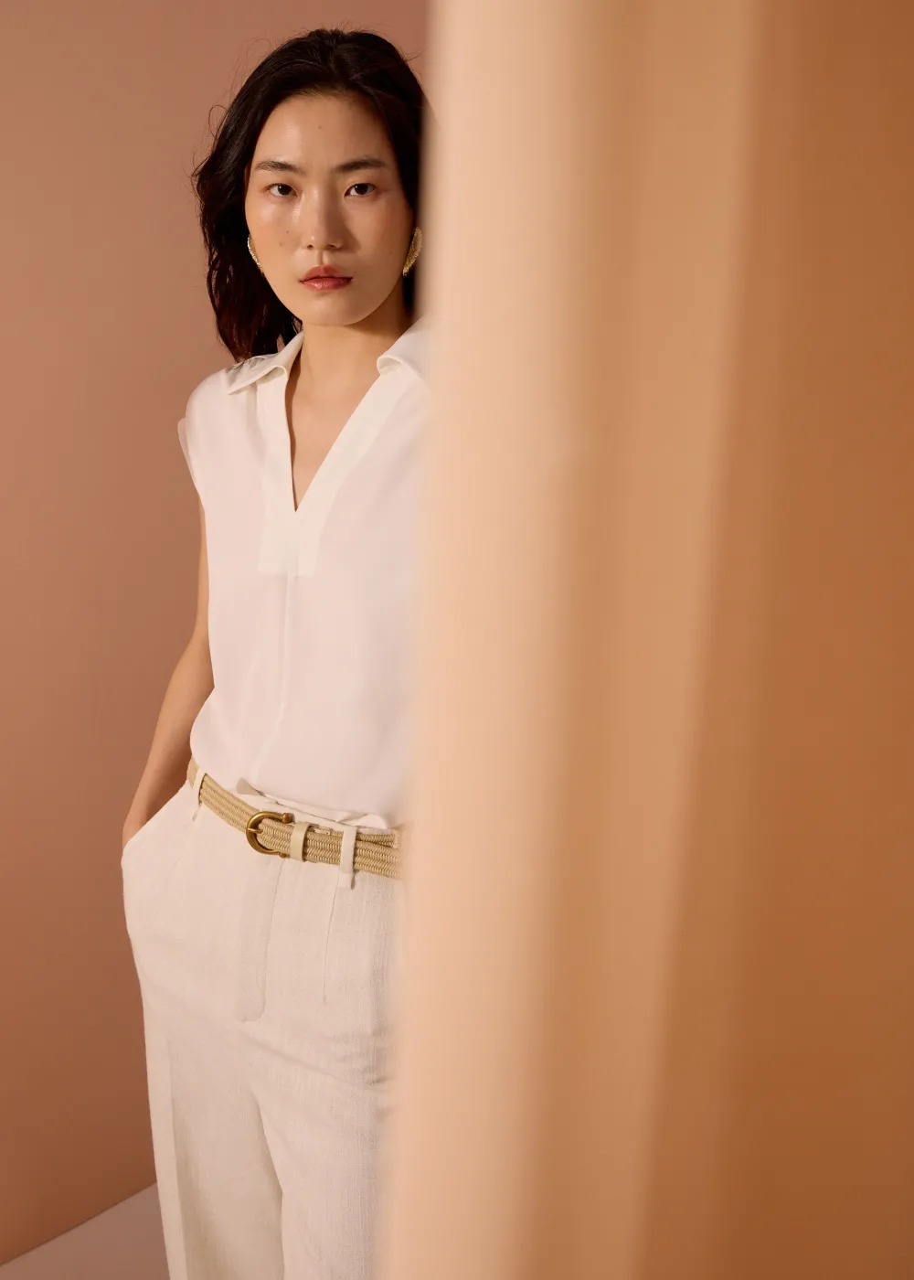 Love, Bonito Vacation*Dana Relaxed V-neck Shirt