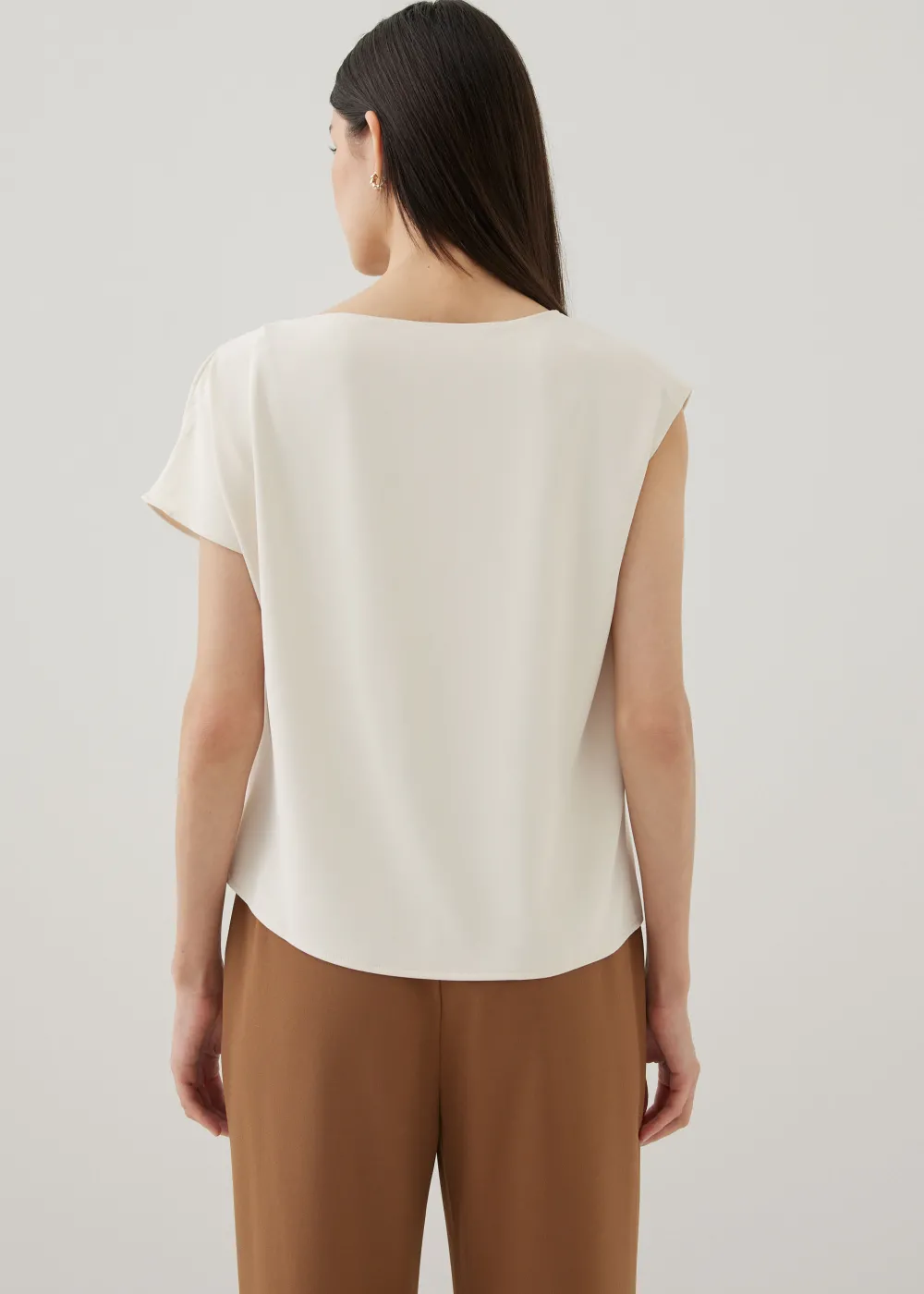 Love, Bonito Work Tops|Shell Tops*Doxie Asymmetric Shell Top