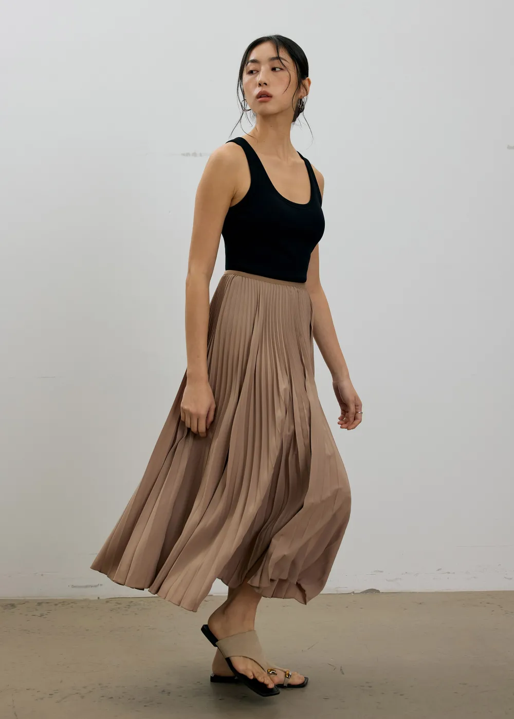 Love, Bonito Staples|Weekend*Hui Padded Scoop Neck Tank Top