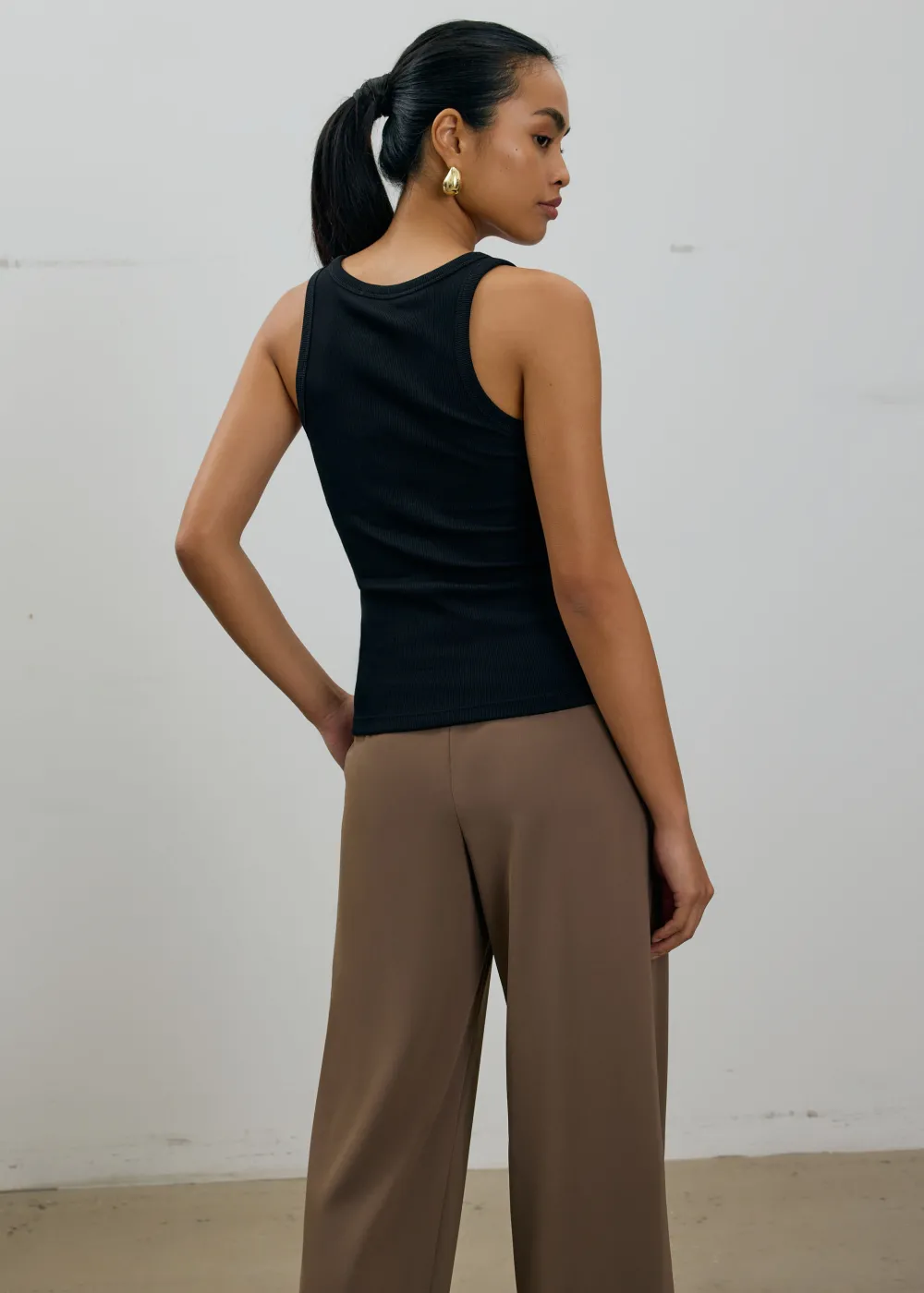 Love, Bonito Staples|Weekend*Hui Padded Scoop Neck Tank Top