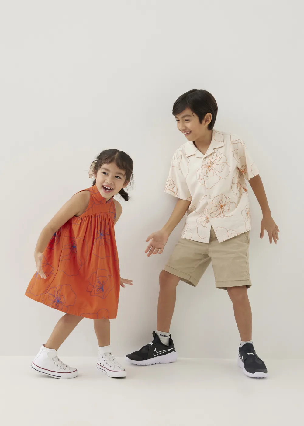 Kids Love, Bonito Party Dresses|Kidswear*Melati Embroidered Babydoll Mini Dress in Rekindled Blooms
