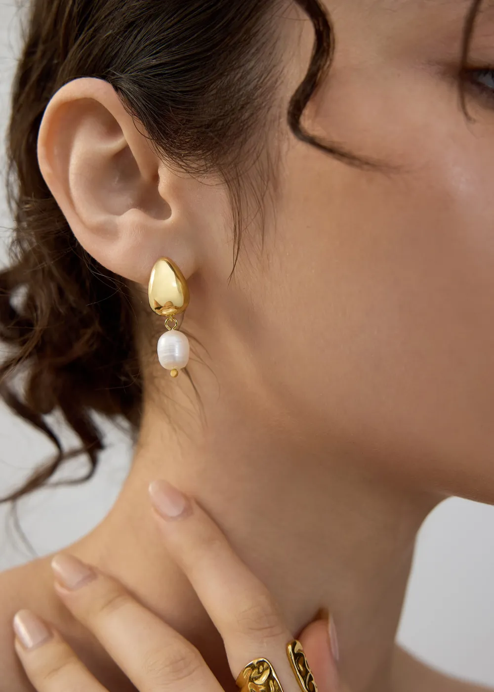 Love, Bonito Weekend|Vacation*Pearl Drop Earrings