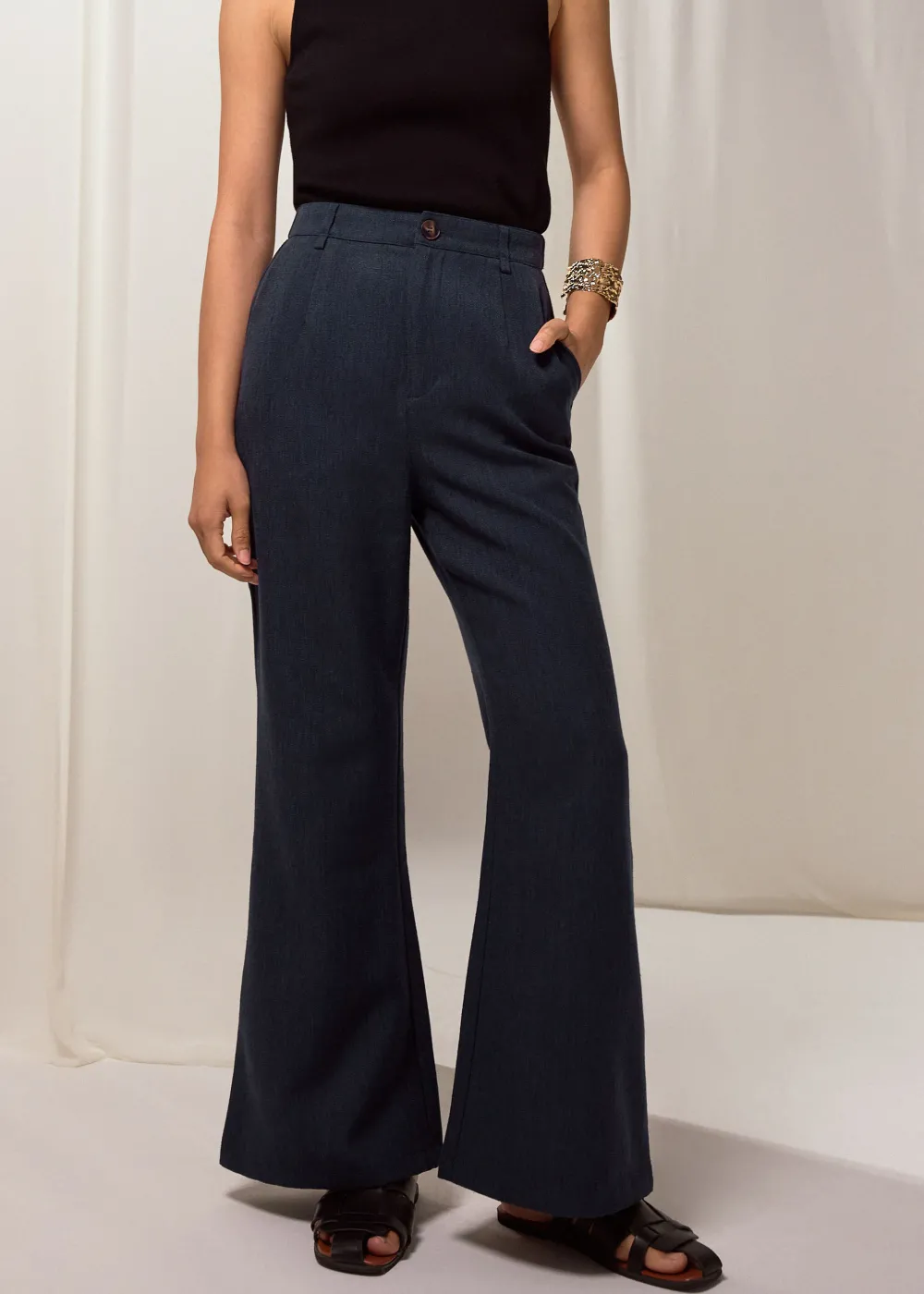 Love, Bonito Petite-Friendly|Work*PETITE Leggy™ Pvara Textured Flare Pants