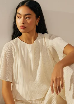 Love, Bonito Work Tops|Petite-Friendly*Plisse Crop Shell Top