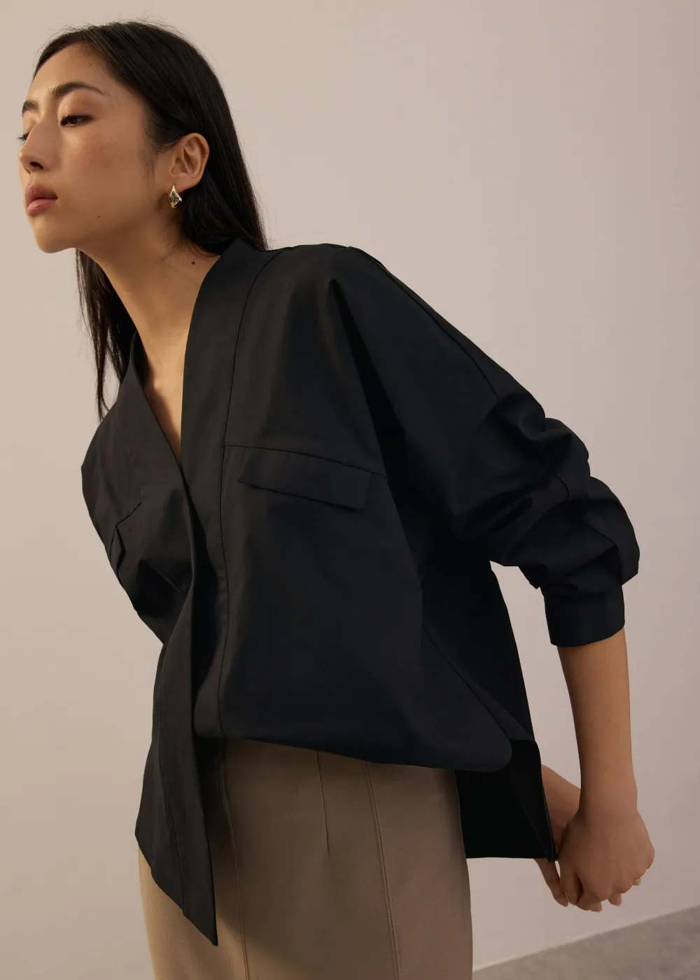 Love, Bonito Work|Tops*RuchedReady® Relaxed Poplin V-neck Blouse