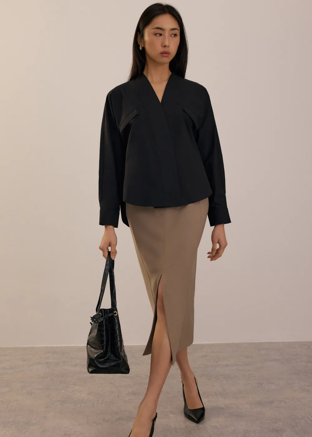 Love, Bonito Work|Tops*RuchedReady® Relaxed Poplin V-neck Blouse