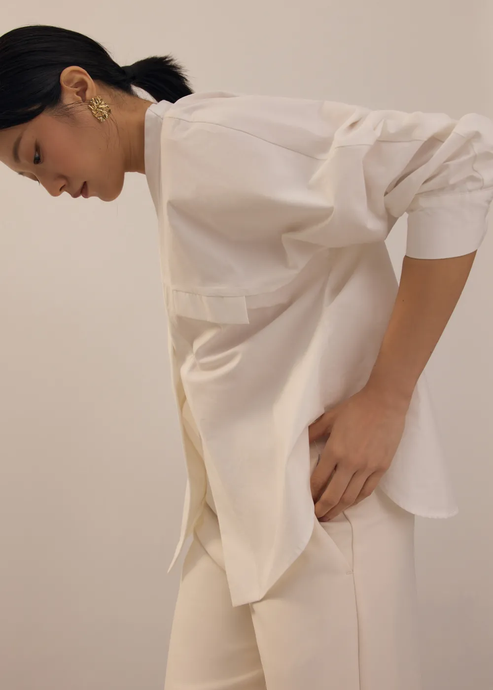 Love, Bonito Work|Tops*RuchedReady® Relaxed Poplin V-neck Blouse