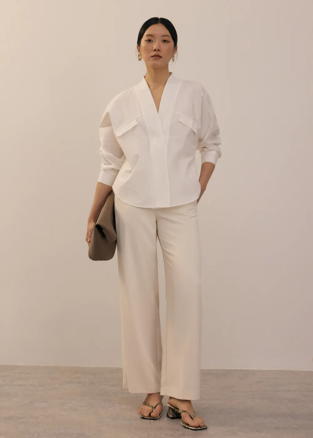 Love, Bonito Work|Tops*RuchedReady® Relaxed Poplin V-neck Blouse