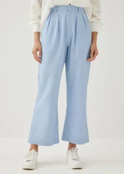 Love, Bonito Weekend & Vacation Pants|Straight*Violeta Cotton Kick Flare Pants