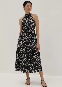 Love, Bonito Weekend Dresses*Zariah Contrast Halter Tier Maxi Dress