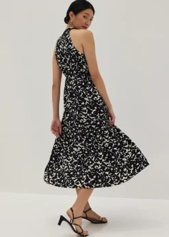 Love, Bonito Weekend Dresses*Zariah Contrast Halter Tier Maxi Dress